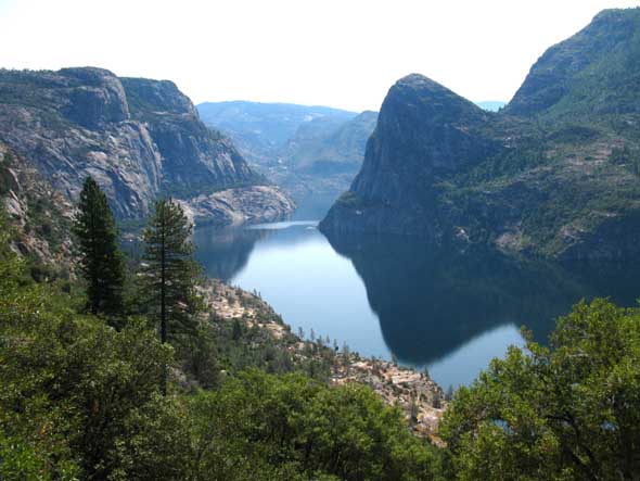 Hetch Hetchy from South end of Moraine Ridge, Hiking Yosemite.