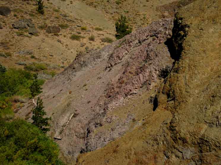 Amazing colors of minerals around Raymond Peak on the PCT between Raymond Lake and Ebbetts Pass