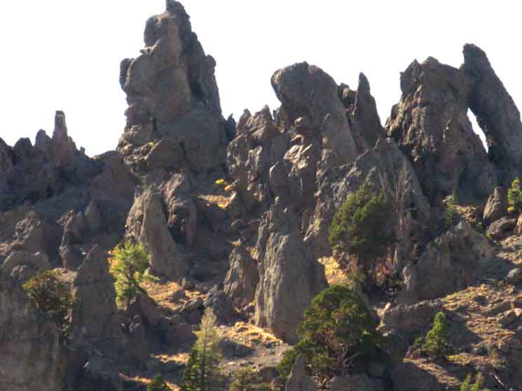 Erosion Features between Raymond and Reynolds Peaks , Pacific Crest Trail North of Ebbetts Pass