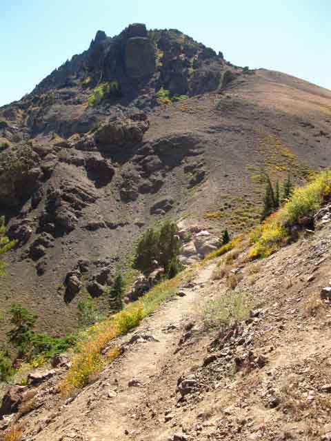 Peak 8714 bounds NE side of Raymond Peak, Pacific Crest Trail