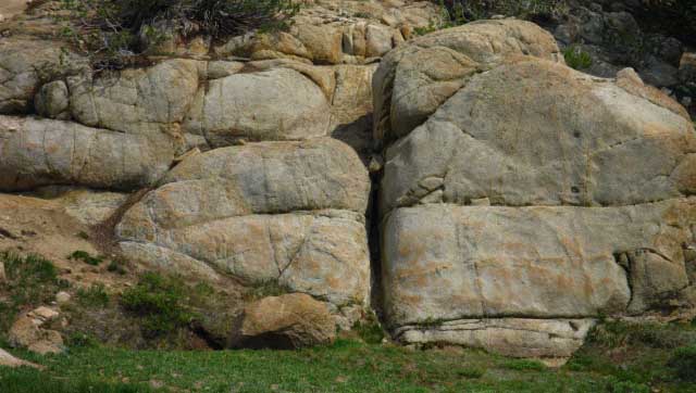 Fine rock formations in the Emigrant Wilderness.