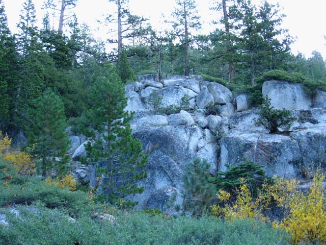 Around granite boulders up to Boulder Lake.