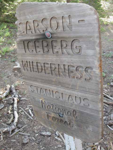 Carson Iceberg Wilderness boundary sign, Gardner Meadow.