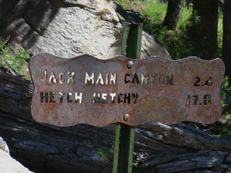 Trail West to Jack Main Canyon from Tilden Canyon in the North Yosemite Backcountry.