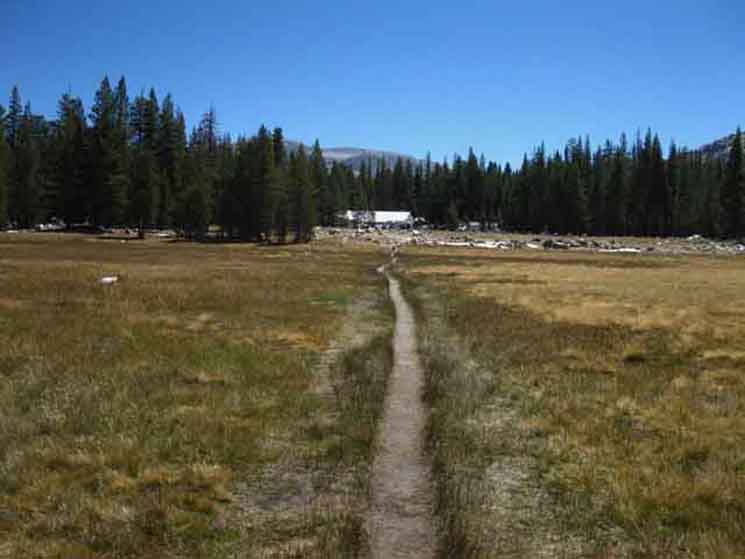 Final yards backpacking South to Tuolumne Meadows retail store and cafe on the Tahoe to Yosemite Trail.