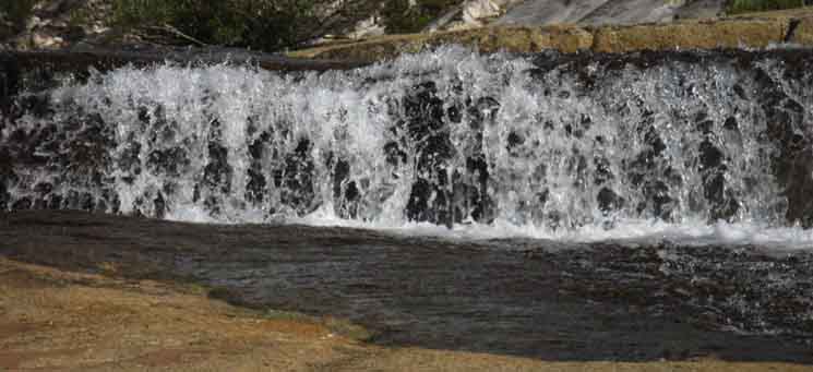 Detail of small waterfall below Merced Lake.