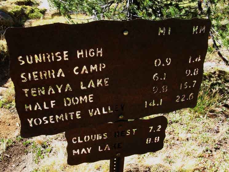 Southwest on the JMT in Long Meadow opens up classic Yosemite trails.