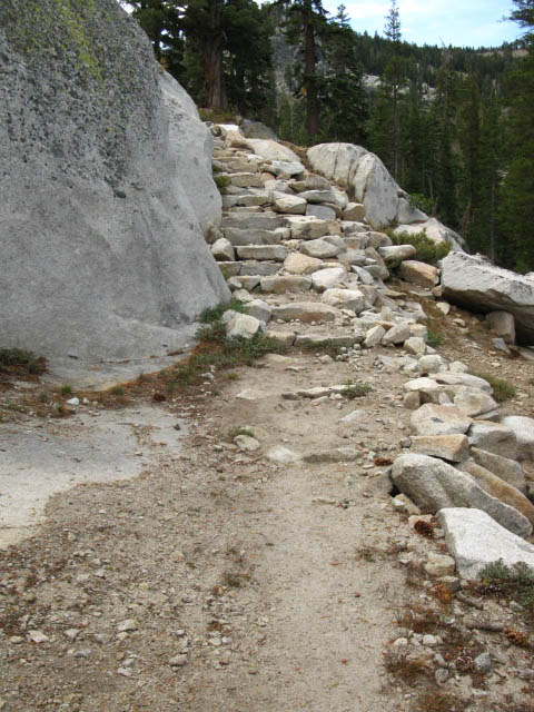 Starting up fine staircase trail feature