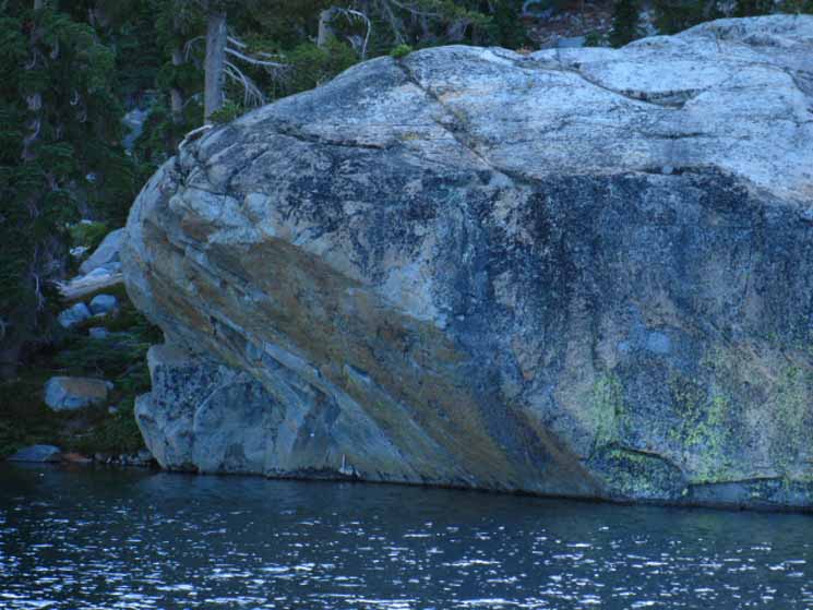 Fontanillis overhanging rock, with alge